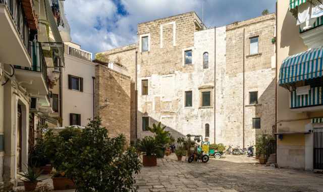 Palazzo Verrone: quell'antichissimo edificio che racconta la storia nobiliare di Bari
